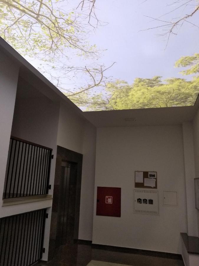 Studio Apartman Krila Wings- Parking In Garage 萨格勒布 外观 照片